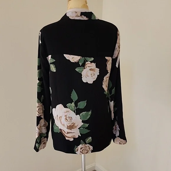 New! Forever 21 black floral large open light weight jacket. - Picture 4 of 11